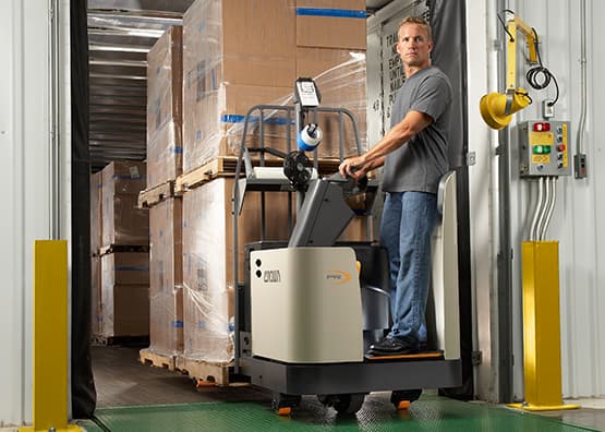 Pallet Rider - Stand-Up Pallet Jack | PR | Crown Equipment